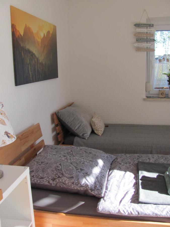 #1Gemuetliches Ruhiges Sonniges Balkonzimmer Mit Gemeinschaftsbad W-Lan Airport Nah Late Night Check In Haus Nr 9,5 Trunkelsberg 外观 照片