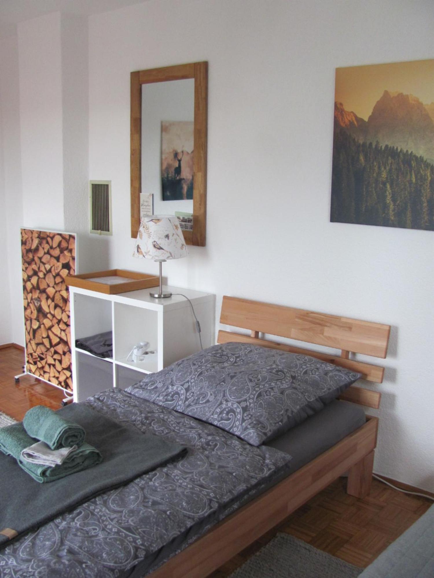 #1Gemuetliches Ruhiges Sonniges Balkonzimmer Mit Gemeinschaftsbad W-Lan Airport Nah Late Night Check In Haus Nr 9,5 Trunkelsberg 外观 照片